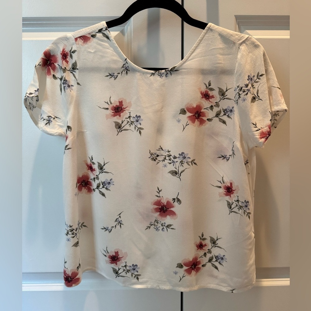 Abercrombie & Fitch Cream Floral‎ Blouse